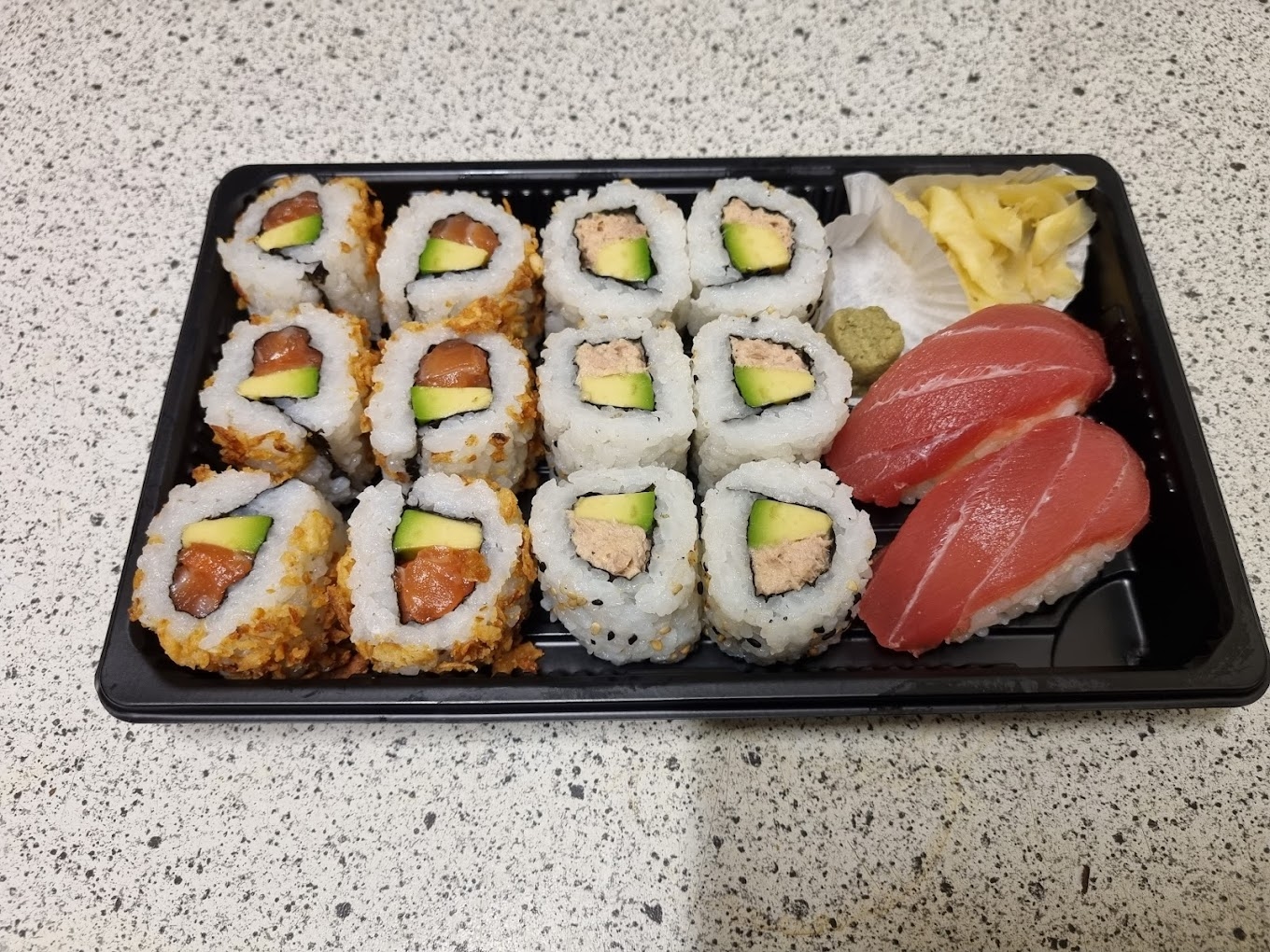 Box maki et nigiri